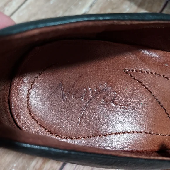 Naya black floral Chalice Mary Jane heels 8.5 - Picture 6 of 12